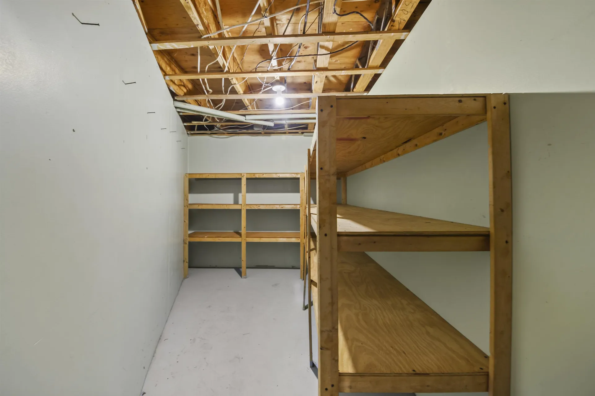 5 Birch Road Newton NH 03858