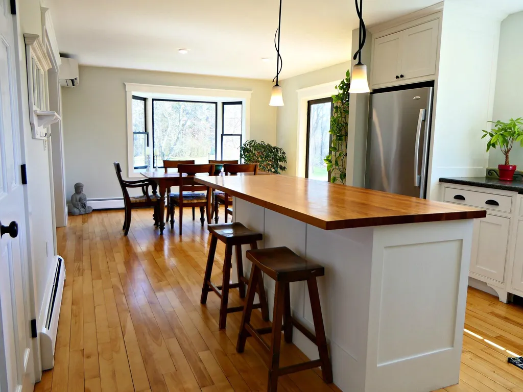 16 Clover Lane Jericho VT 05465