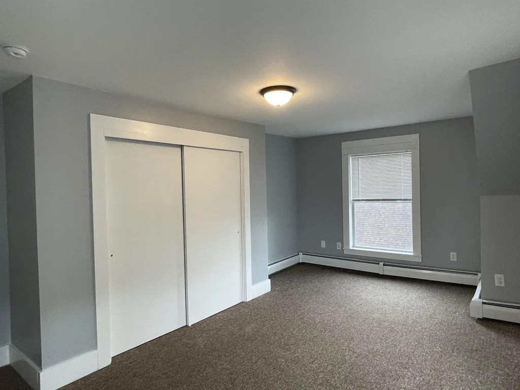 13 Arch Street Northfield NH 03276