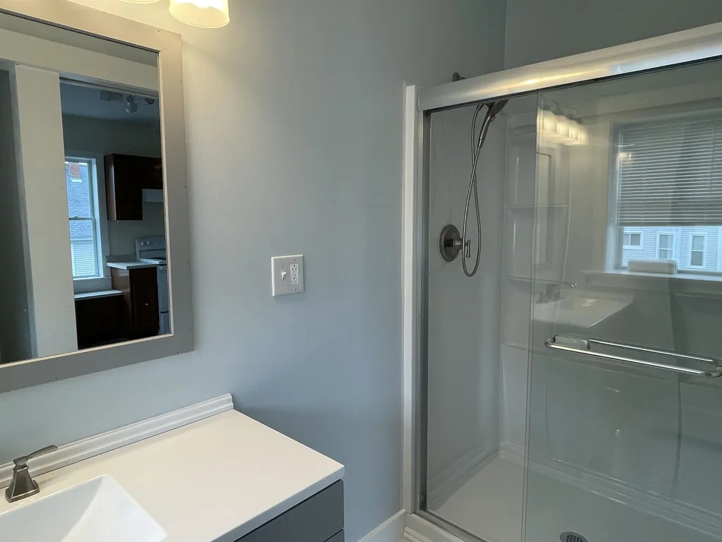 13 Arch Street Northfield NH 03276