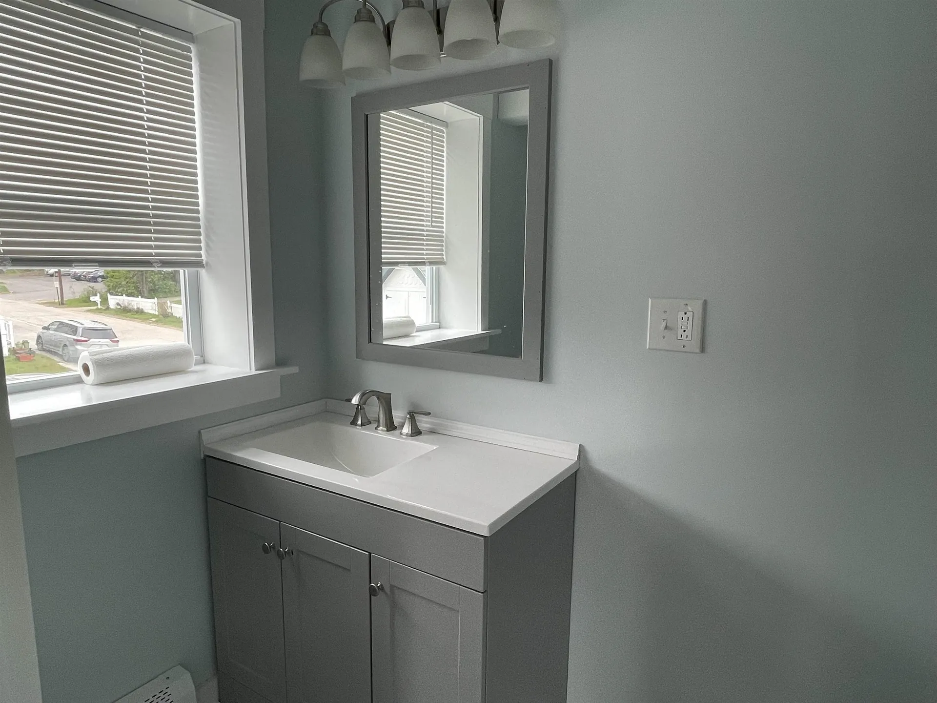 13 Arch Street Northfield NH 03276