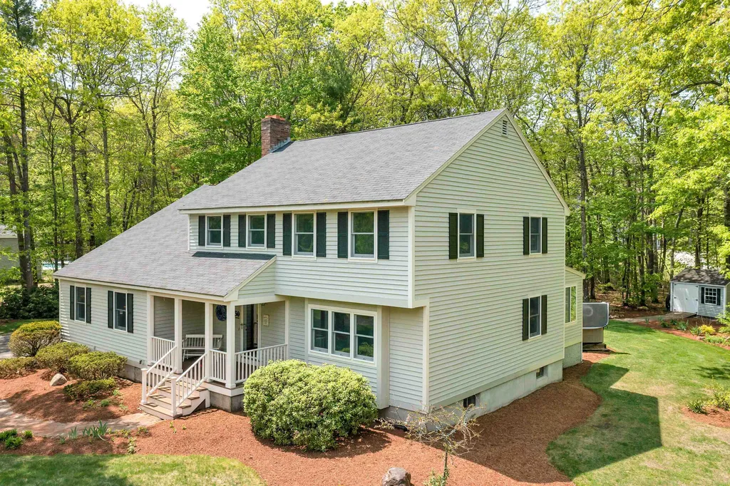 30 Blossom Road Windham NH 03087