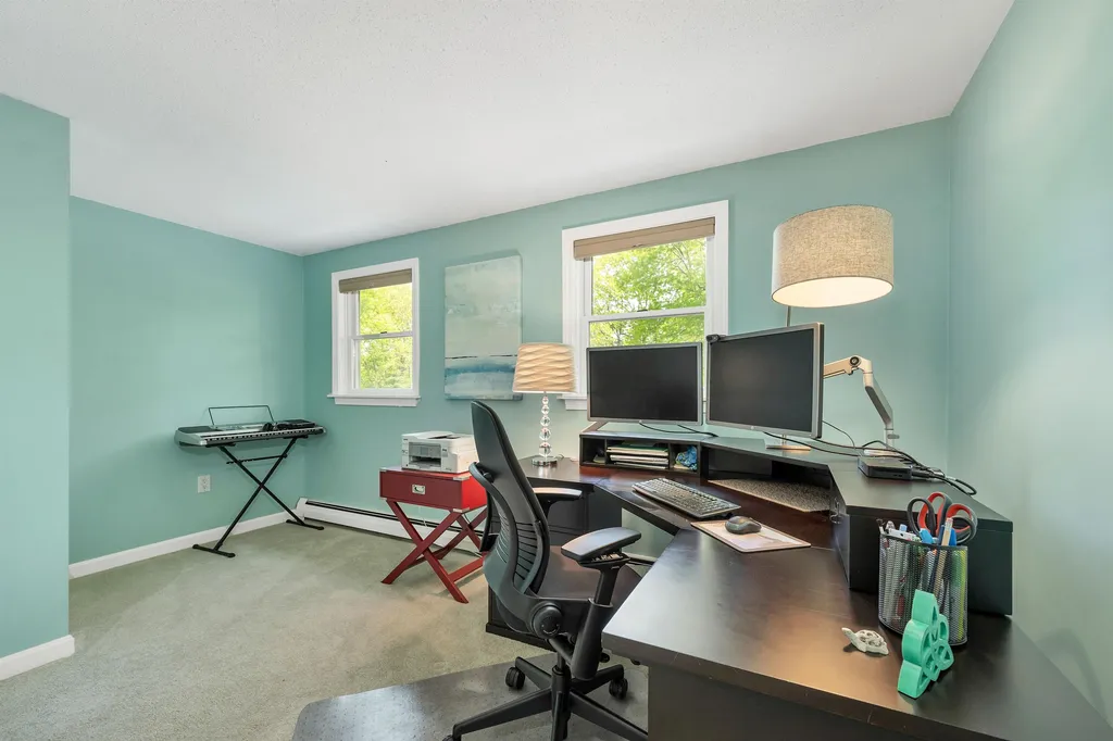 30 Blossom Road Windham NH 03087