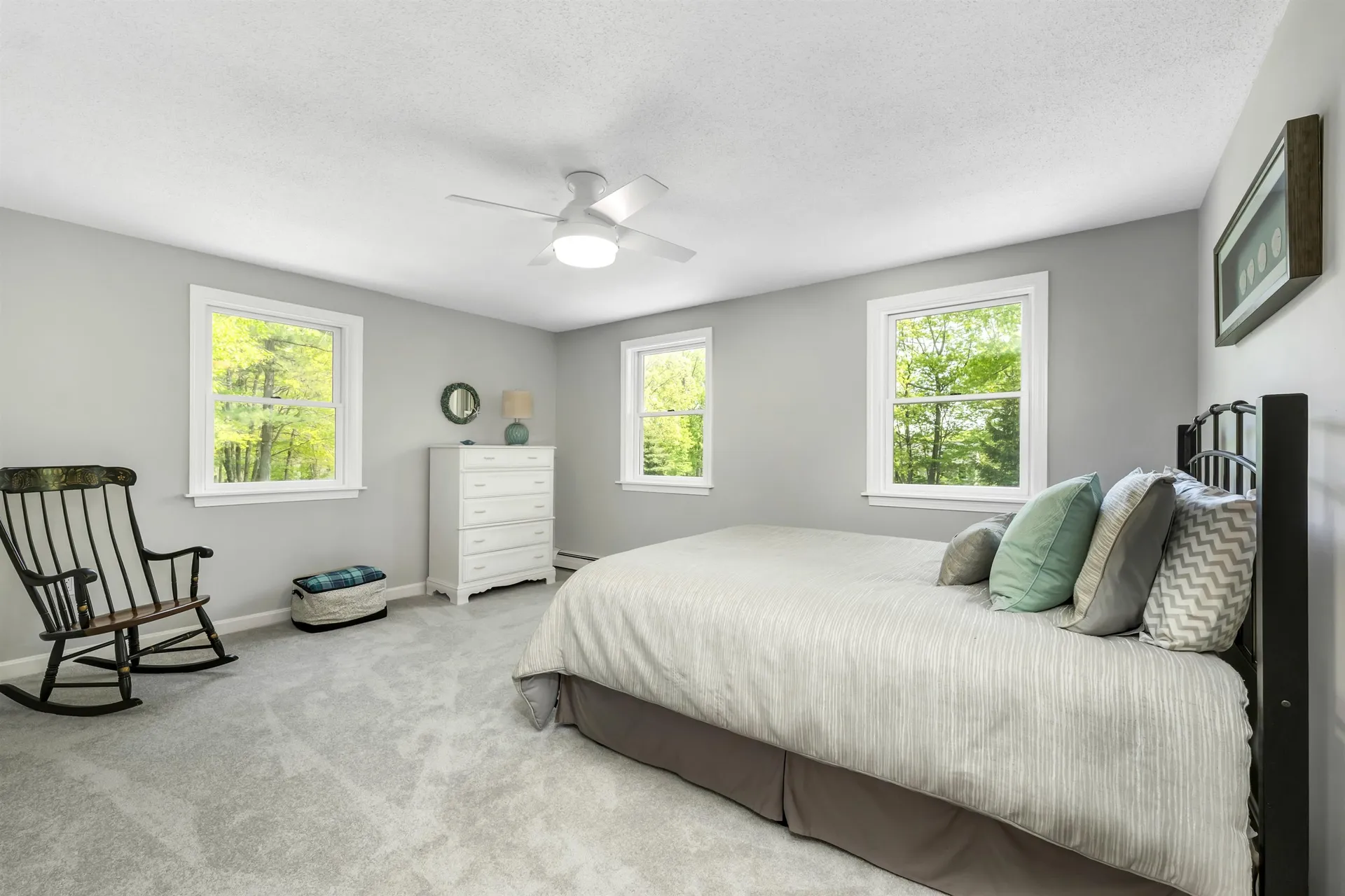 30 Blossom Road Windham NH 03087