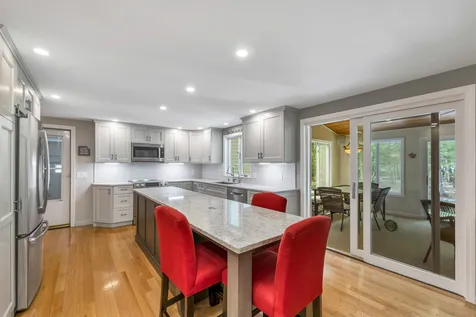 30 Blossom Road Windham NH 03087