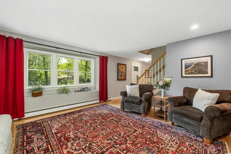 30 Blossom Road Windham NH 03087