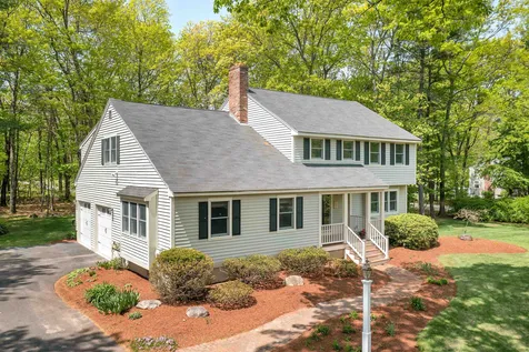 30 Blossom Road Windham NH 03087