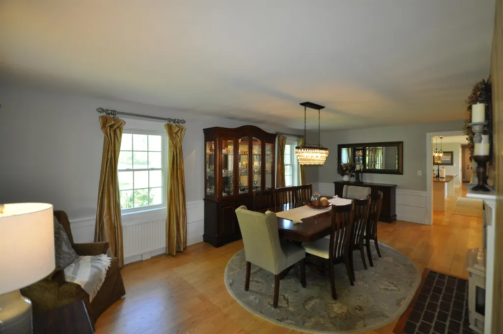 14 Powers Road Hollis NH 03049