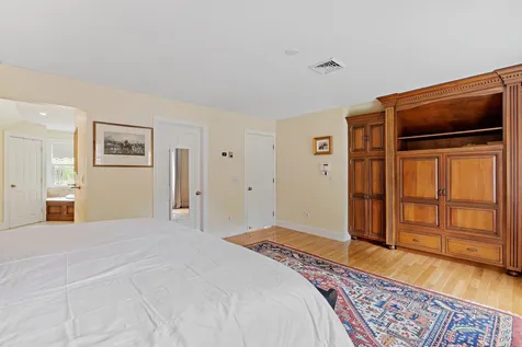 44 North Shore Road Derry NH 03038