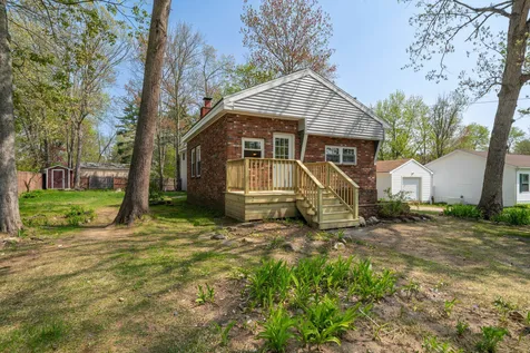 3 Margaret Avenue Raymond NH 03077