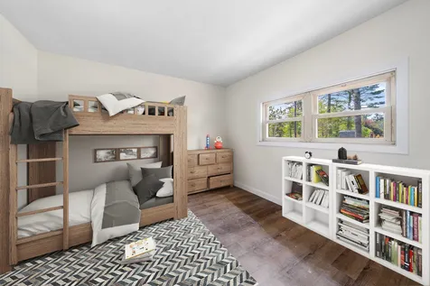 3 Margaret Avenue Raymond NH 03077