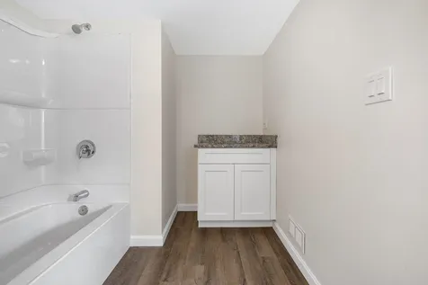 3 Margaret Avenue Raymond NH 03077