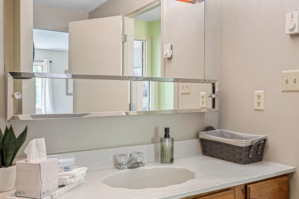 14 Madison Drive Woodstock NH 03262