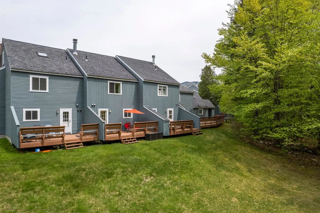 14 Madison Drive Woodstock NH 03262