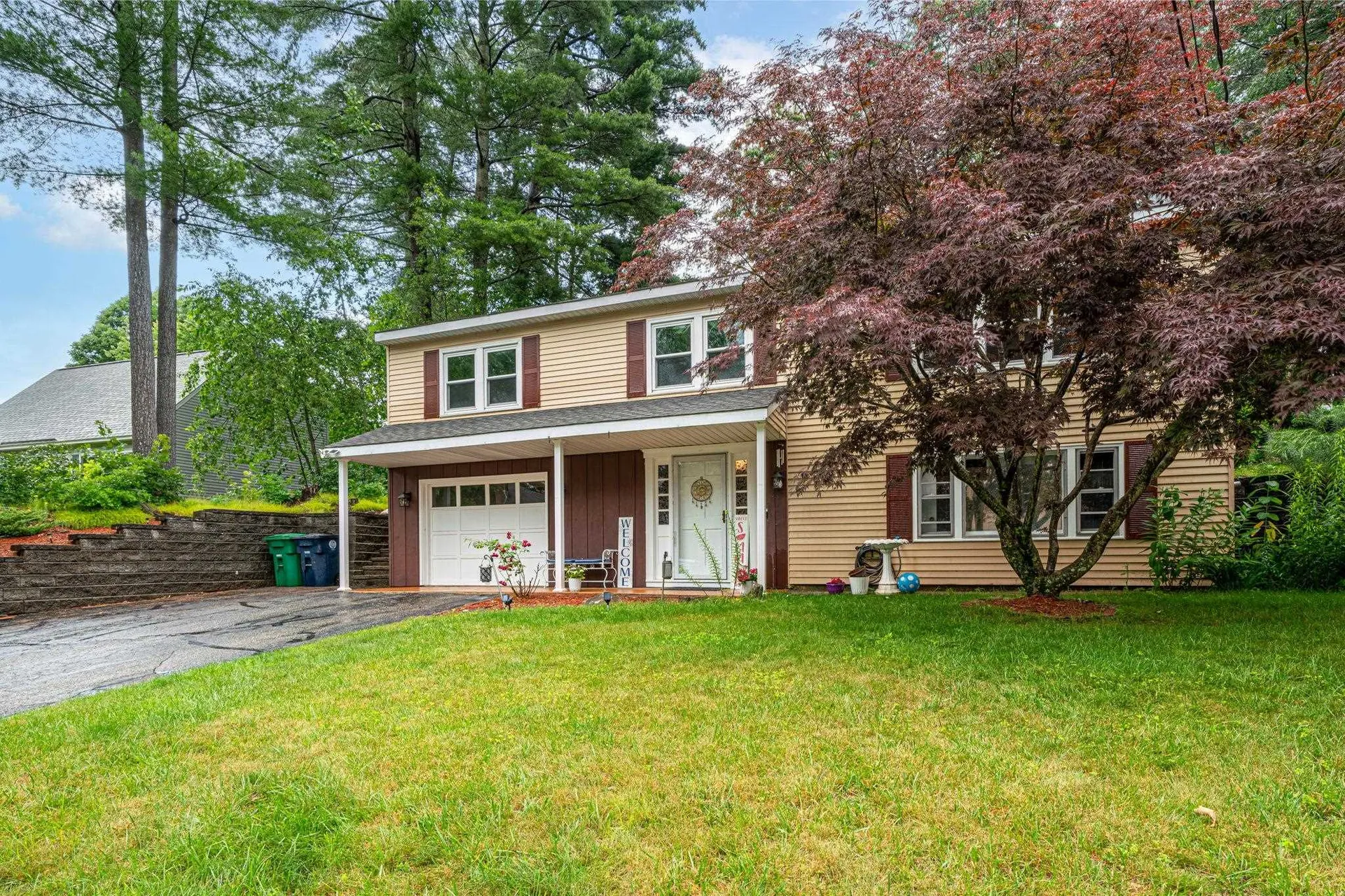 14 Shawnee Drive Nashua NH 03062