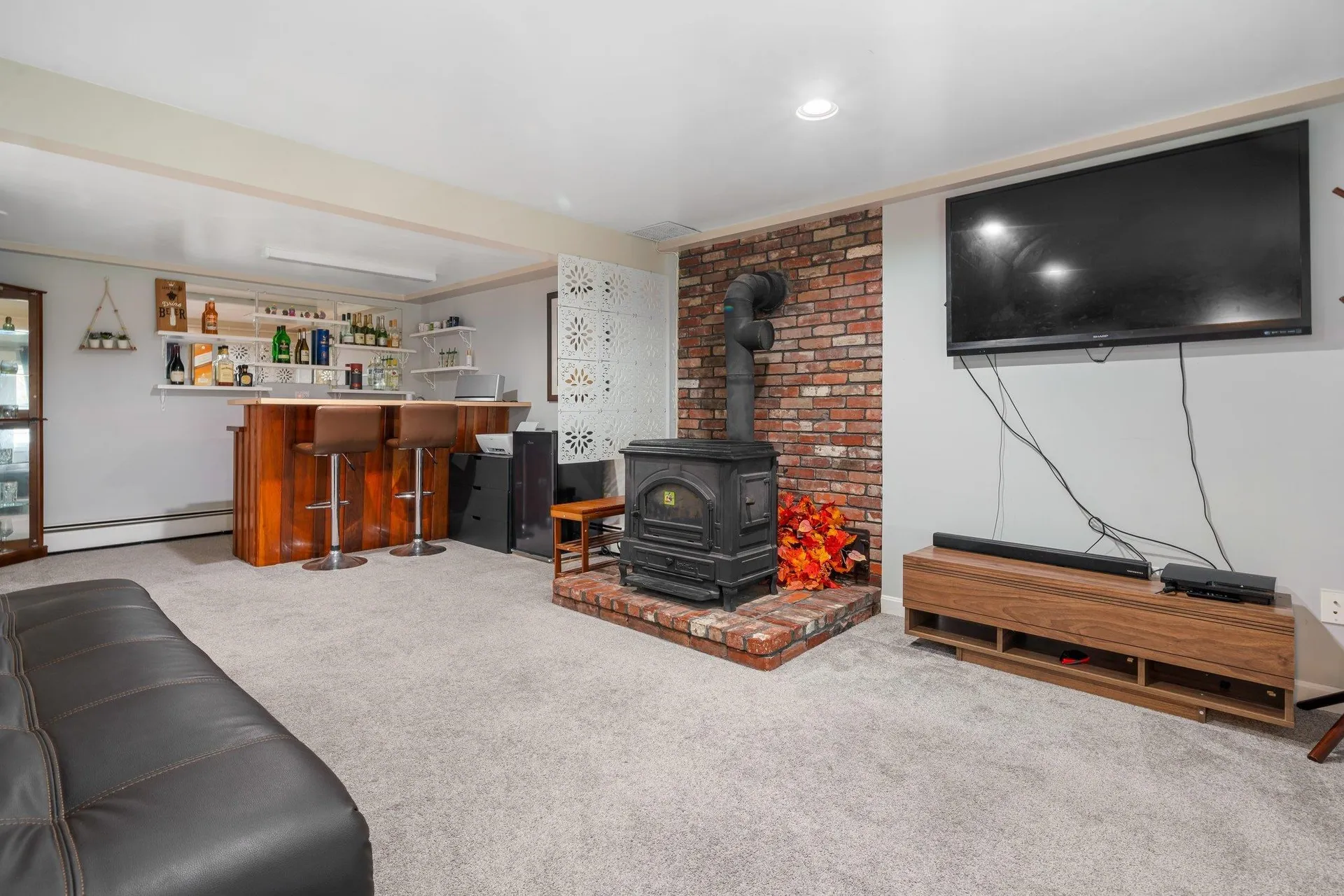 14 Shawnee Drive Nashua NH 03062