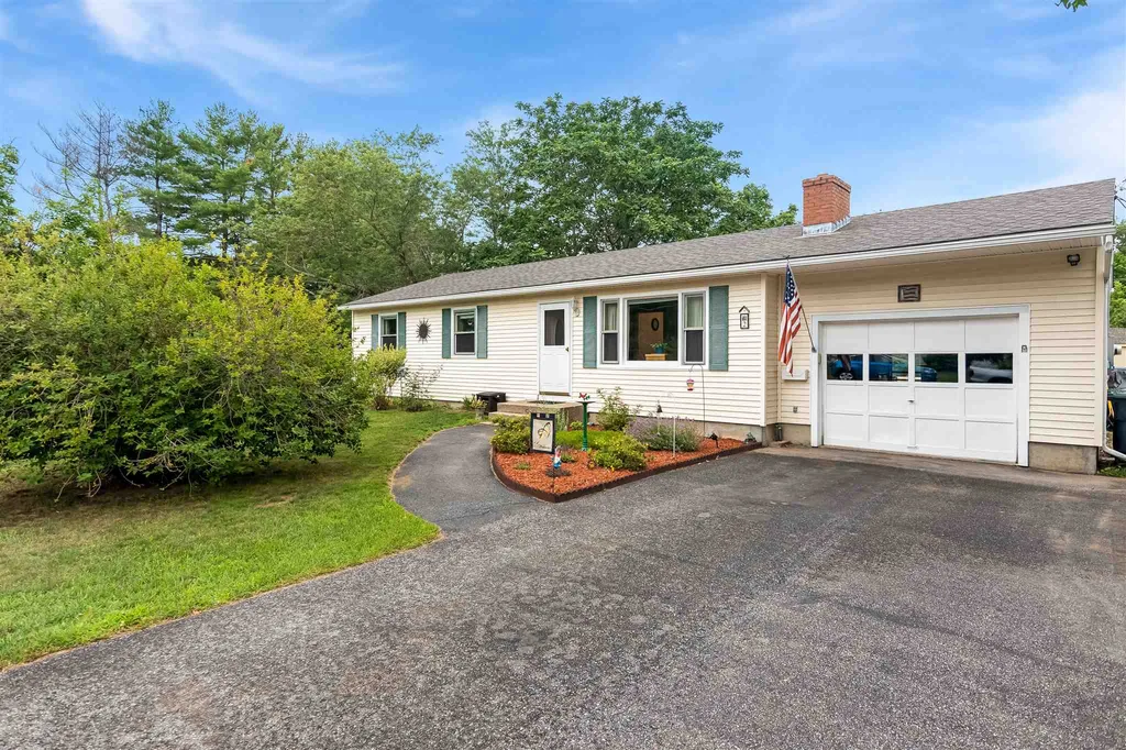 2 Colbert Street Essex VT 05452