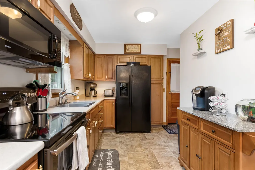 2 Colbert Street Essex VT 05452