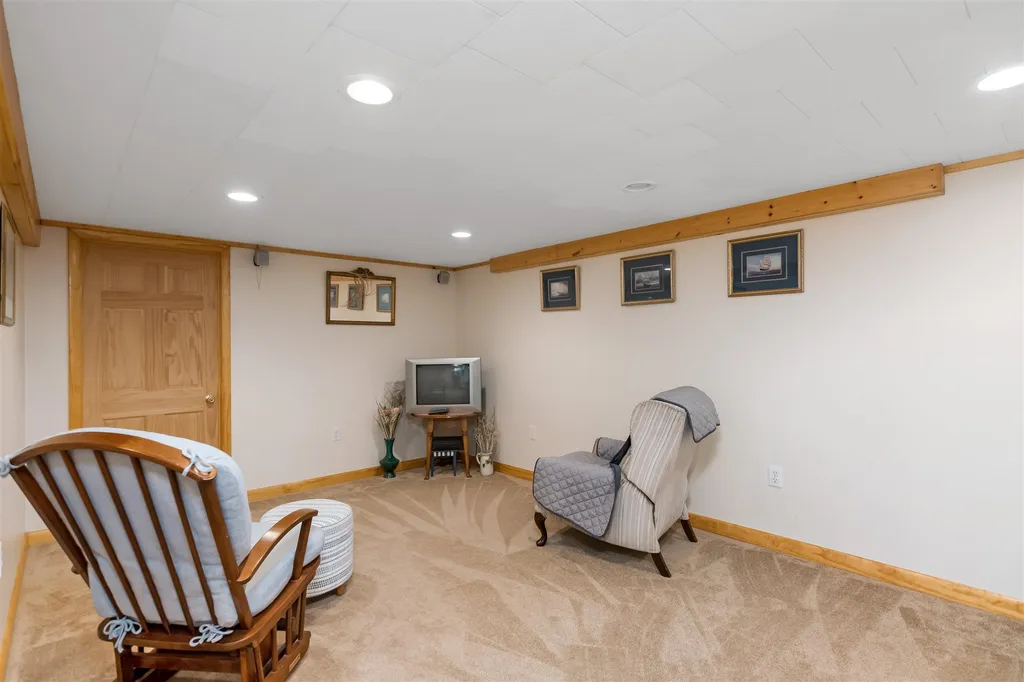 2 Colbert Street Essex VT 05452
