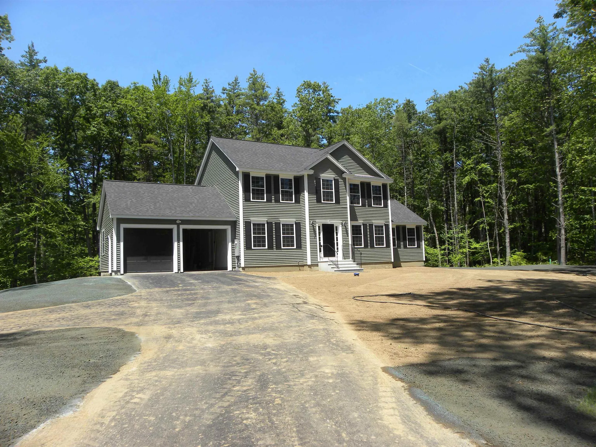 3 Marcona Lane Londonderry NH 03053