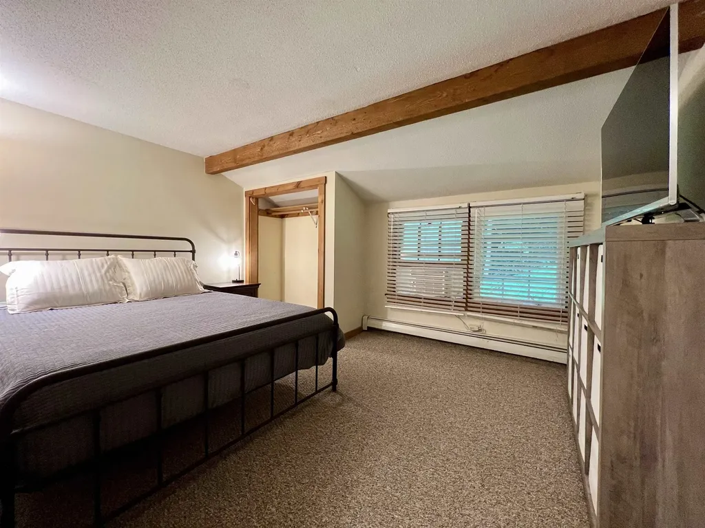574 Willard Road Hartford VT 05059