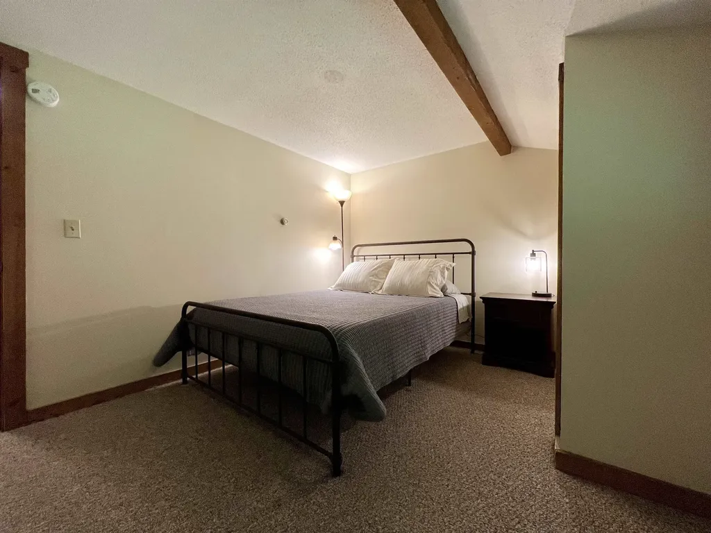 574 Willard Road Hartford VT 05059