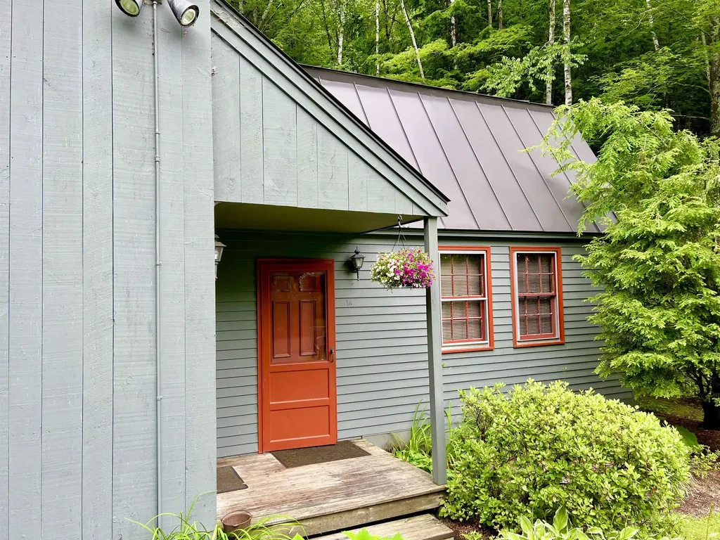 574 Willard Road Hartford VT 05059
