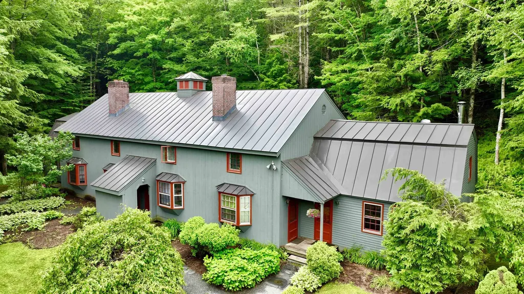 574 Willard Road Hartford VT 05059