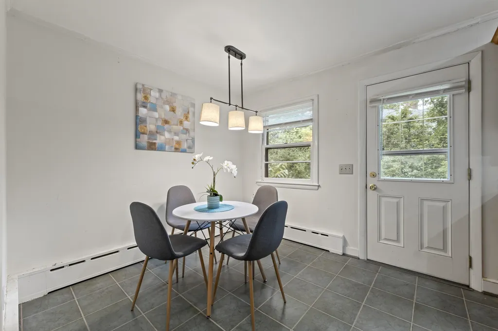 4 Hoitt Drive Durham NH 03824