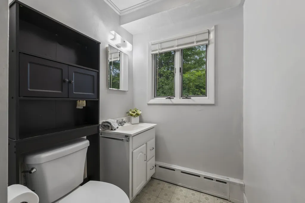 4 Hoitt Drive Durham NH 03824