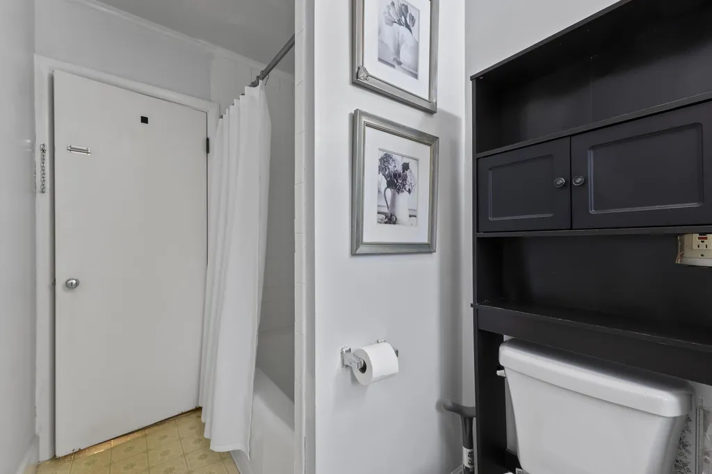 4 Hoitt Drive Durham NH 03824