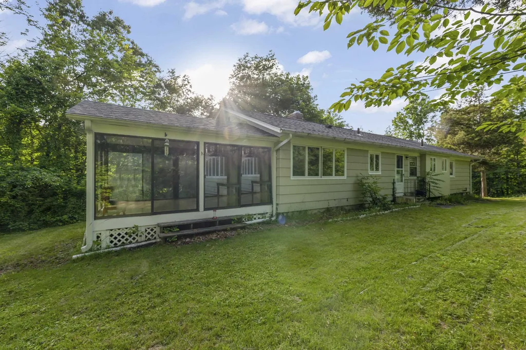 4 Hoitt Drive Durham NH 03824