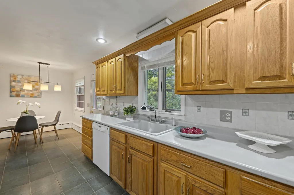 4 Hoitt Drive Durham NH 03824