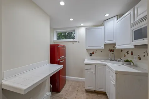 4 Hoitt Drive Durham NH 03824