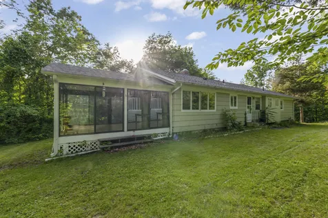 4 Hoitt Drive Durham NH 03824