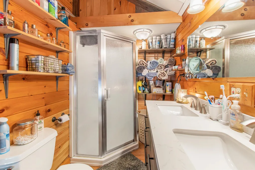 21 Stevens Road Pittsburg NH 03592