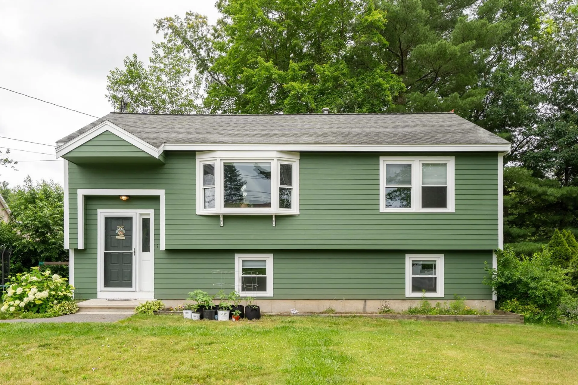 14 Walnut Street Hudson NH 03051
