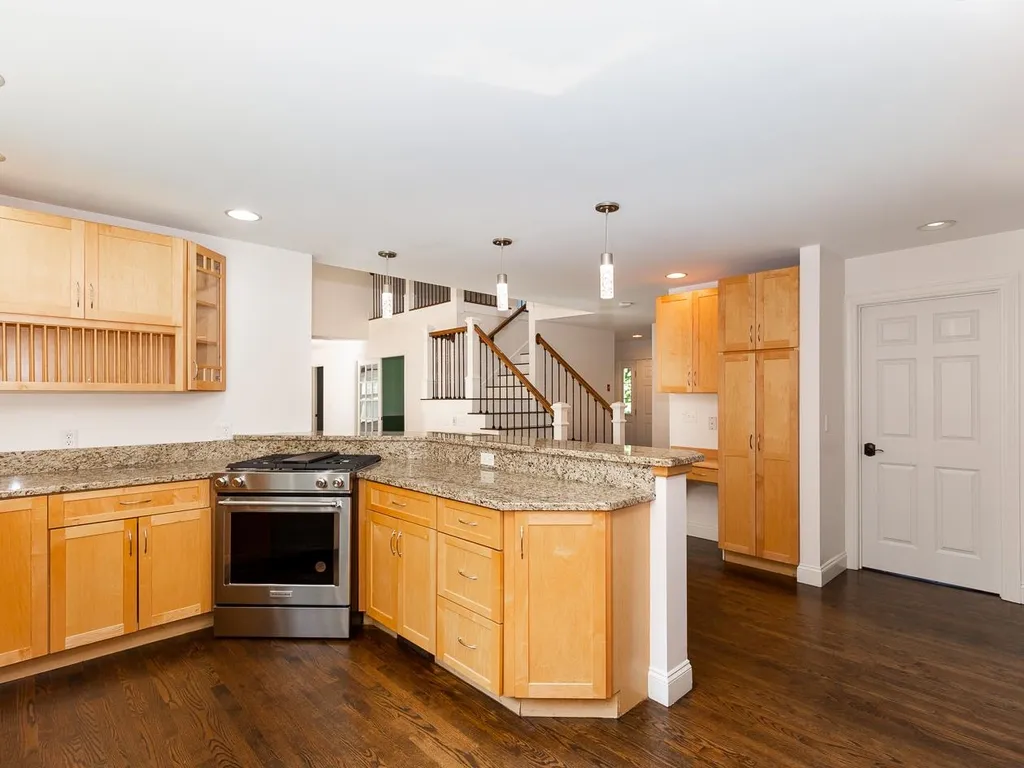 77 Mohawk Lane Brentwood NH 03833