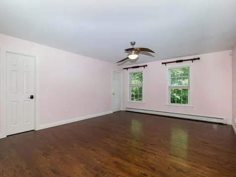 77 Mohawk Lane Brentwood NH 03833