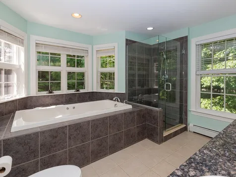 77 Mohawk Lane Brentwood NH 03833