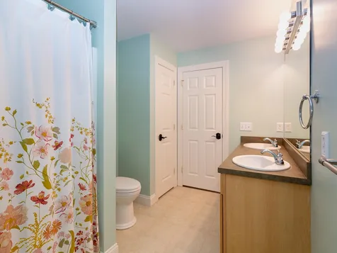 77 Mohawk Lane Brentwood NH 03833