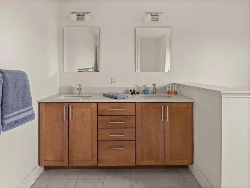 12 Sommerfield Avenue South Burlington VT 05403