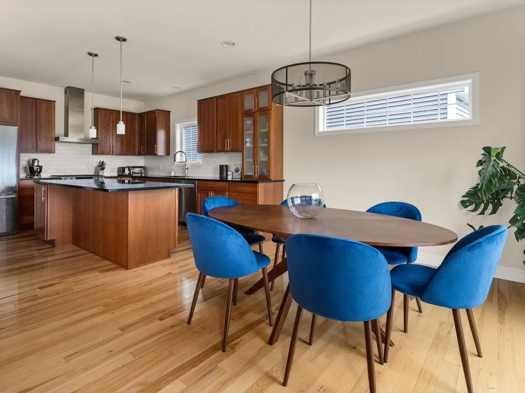 12 Sommerfield Avenue South Burlington VT 05403