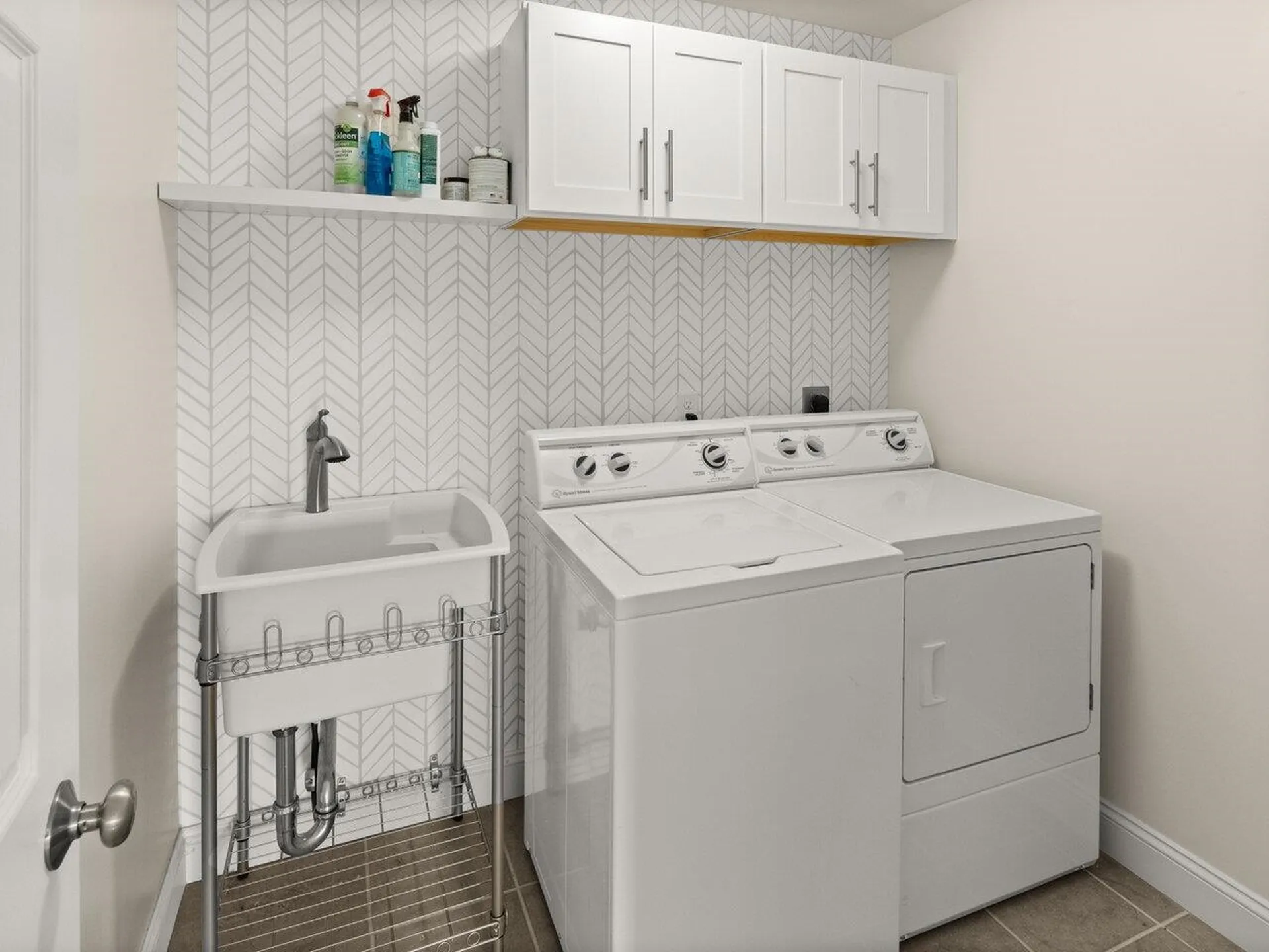 12 Sommerfield Avenue South Burlington VT 05403