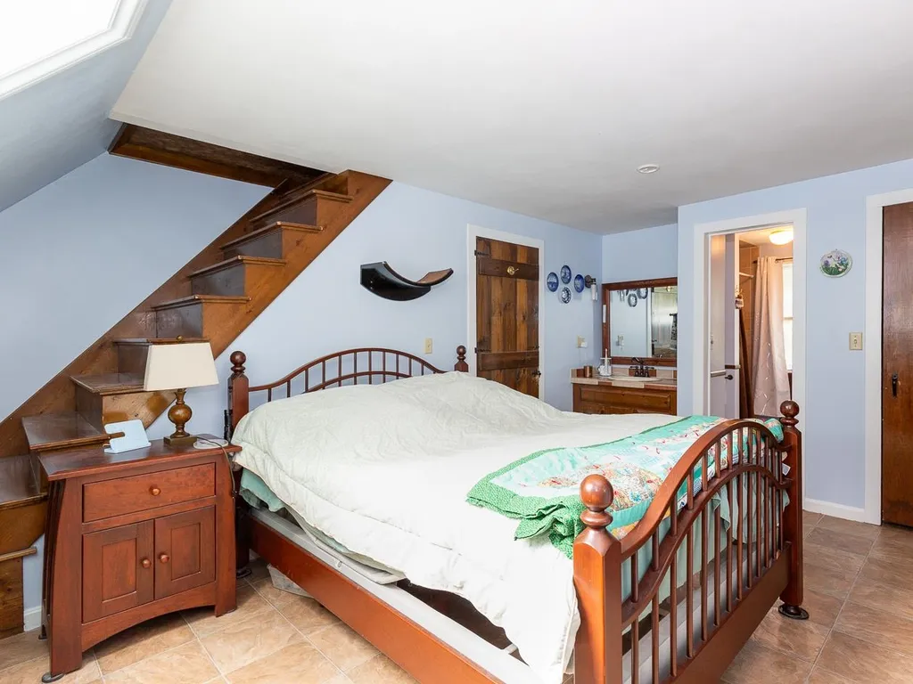 35 Old Gordon Road Brentwood NH 03833