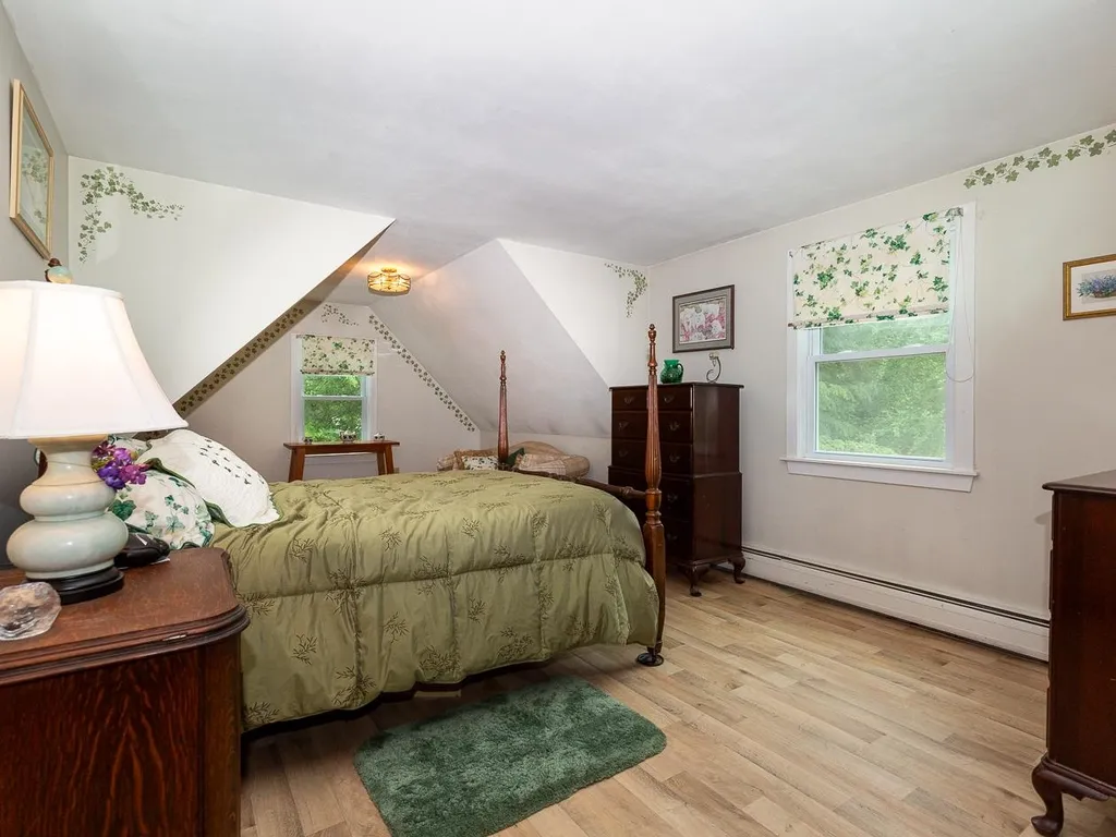 35 Old Gordon Road Brentwood NH 03833