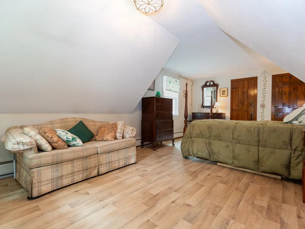 35 Old Gordon Road Brentwood NH 03833