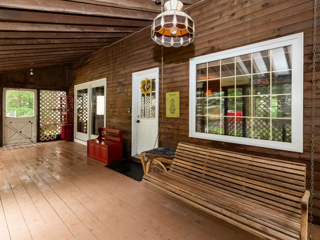 35 Old Gordon Road Brentwood NH 03833