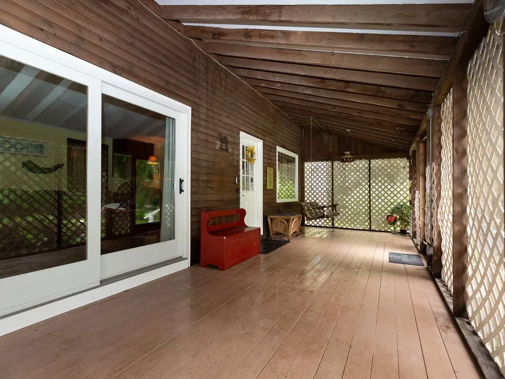 35 Old Gordon Road Brentwood NH 03833