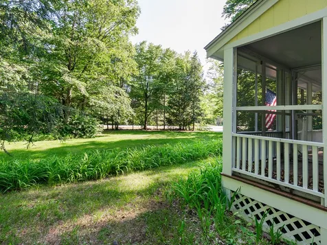 35 Old Gordon Road Brentwood NH 03833